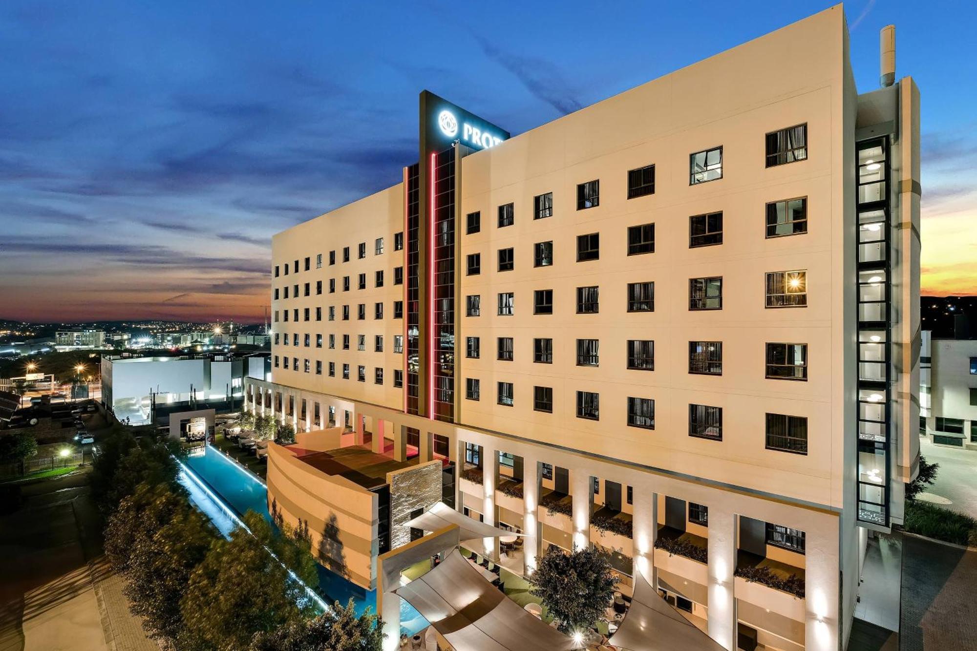 Protea Hotel Fire & Ice! By Marriott Pretoria Menlyn Exterior foto