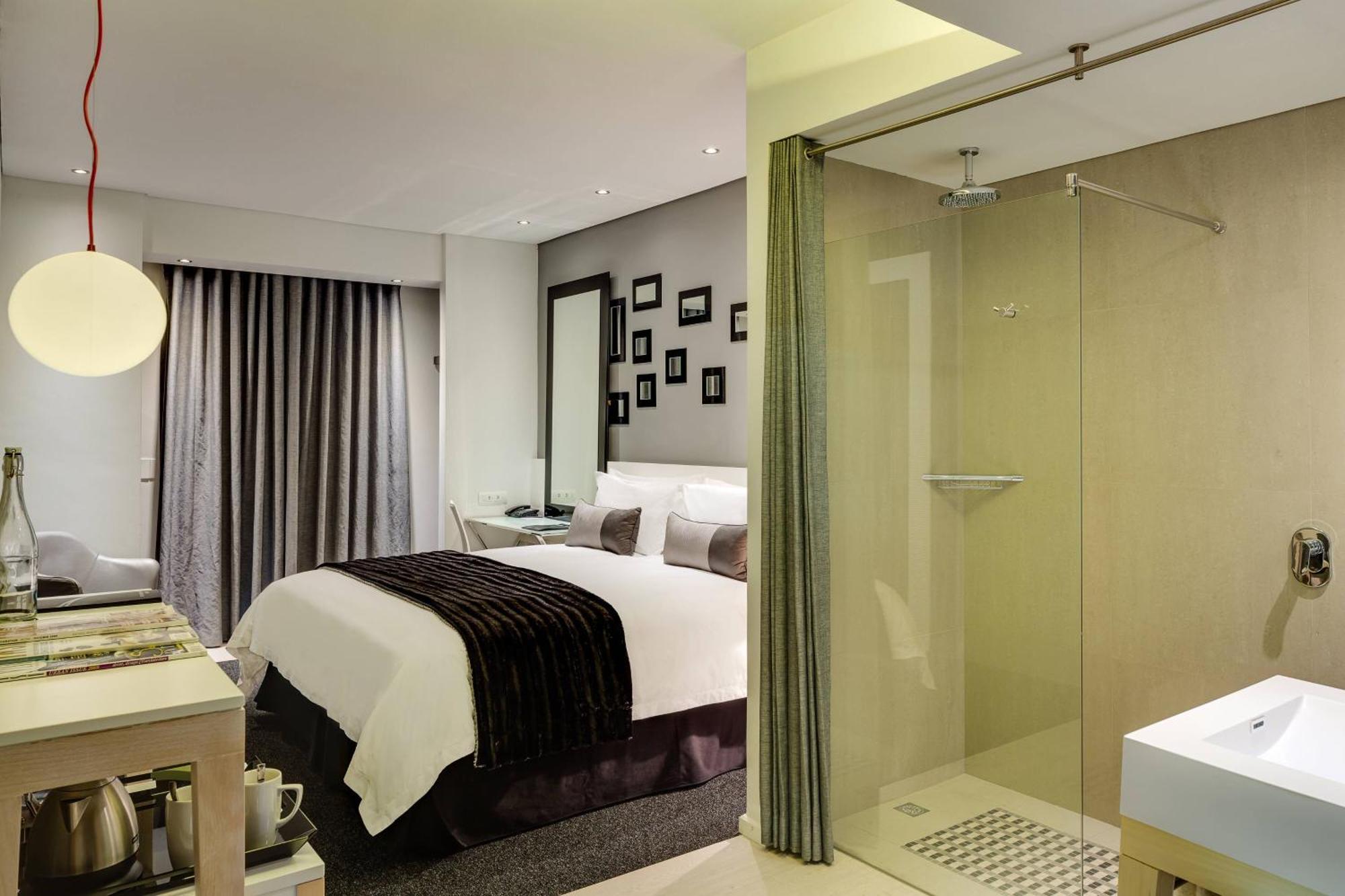 Protea Hotel Fire & Ice! By Marriott Pretoria Menlyn Exterior foto
